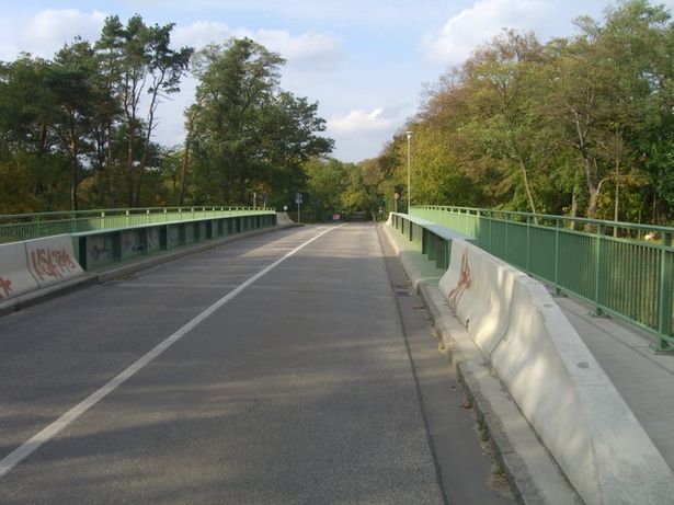 L23 Hauptstraßenbrücke / Oder Spree Kanal