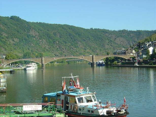 Brückenstraße / Mosel