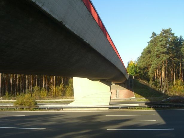 Berliner Straßenbrücke / Autobahn A 9 Berlin - München