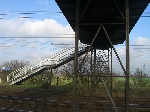 Bahnhofszu- und -übergangsbrücke Saarmund
