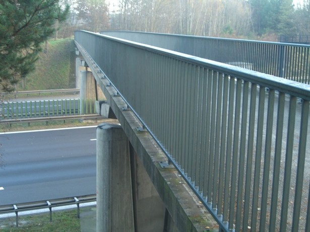 Rad- und Fußwegbrücke Feldtstraße / Autobahn A 10 Berliner Ring
