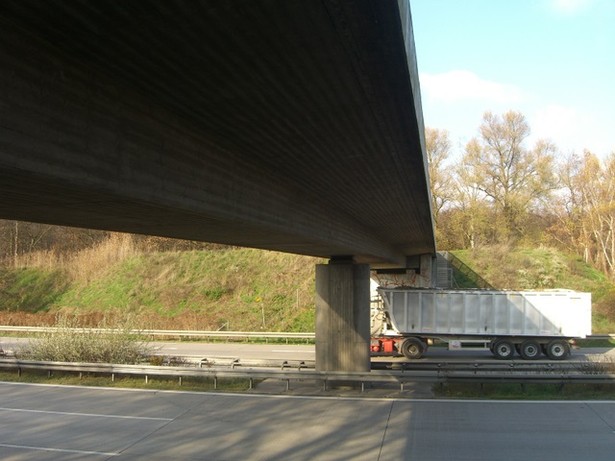 Gröbener Straßenbrücke / Autobahn A 10 Berliner Ring