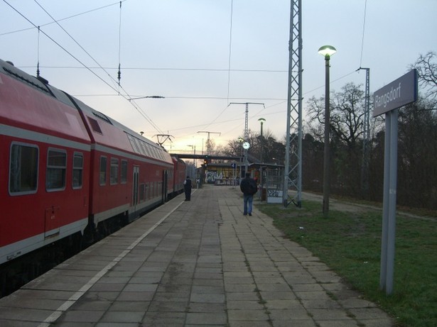 Bf. Rangsdorf Zu. - und Übergangsbrücke / EU Berlin - Elsterwerda
