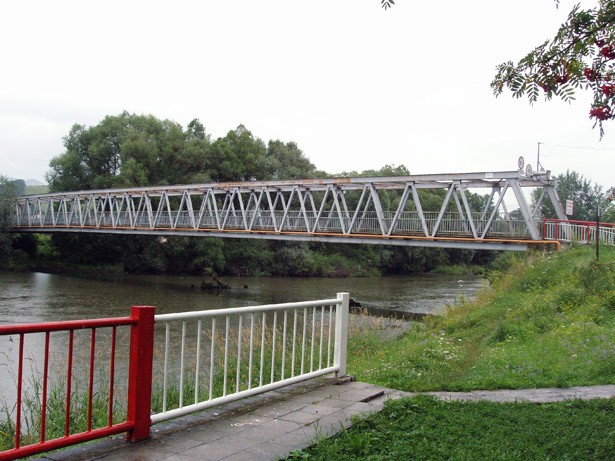 Strassenbrücke Ivachnová