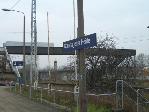 Bahnhofszu- und -übergangsbrücke Genshagener Heide / EU BAR im Südabschnitt