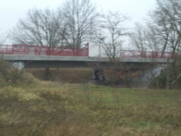 Straßenbrücke Straße der Einheit / EU Gleisring Genshagener Heide