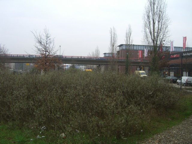 Parkdeckauffahrtbrücke NO Sterncenter / L 40 Nuthestraße