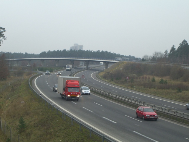 L40 Zufahrtbrücke von Ost nach Süd / A 115 und L40 Nuthestraße