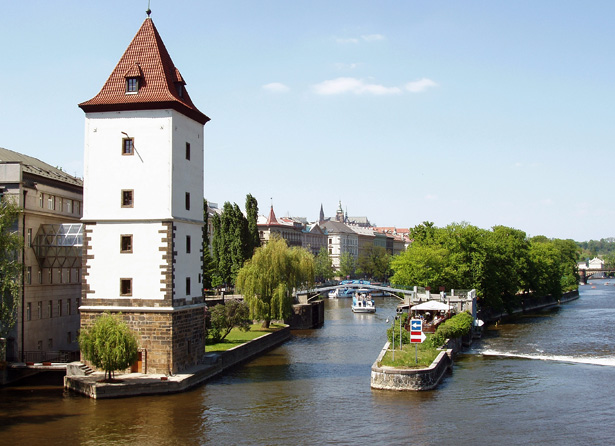 Lávka Dětský ostrov