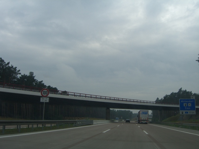 Ostbrücke des AD A 115 ( Avus ) / A 10 Berliner Ring im Südabschnitt
