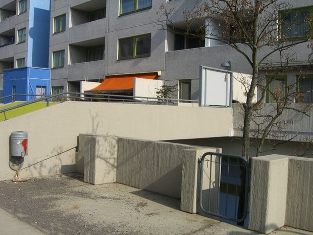 Hauszugangsbrücke Joseph Schmidt Straße 7