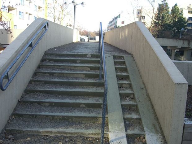 Fußwegbrücke Michael Bohnen Ring Nord Süd