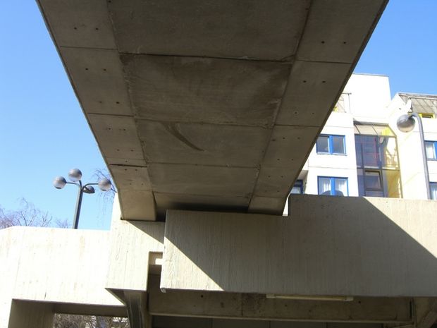 Fußwegbrücke Michael Bohnen Ring Ost West