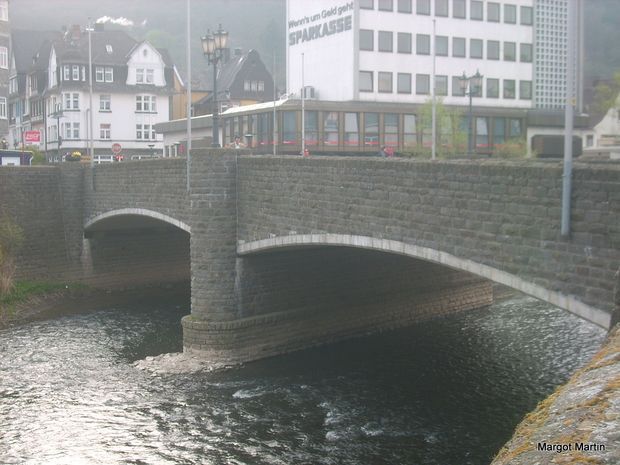 Bahnhofstraßenbrücke / Dill 