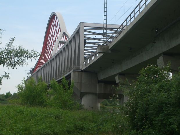 EÜ Strecke Wittenberg - Halle ( Saale ) / Elbe