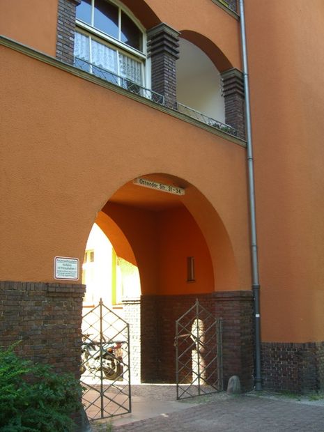 Hausbrücke Ostender Straße Ecke Amruner Straße