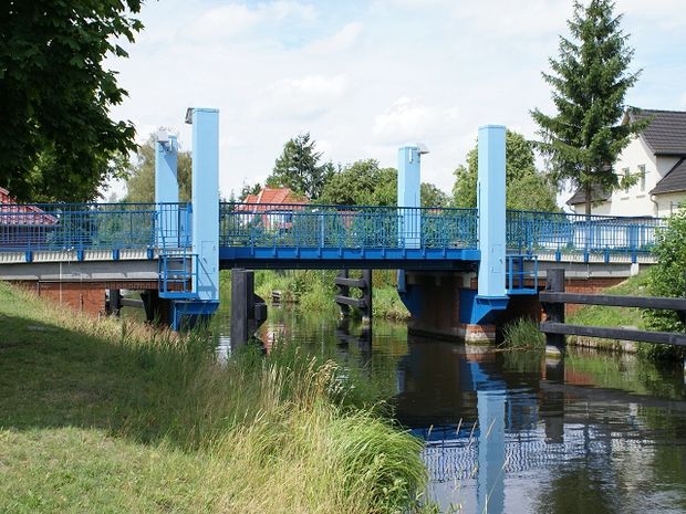 Hubbrücke Plate / Störwasserstraße