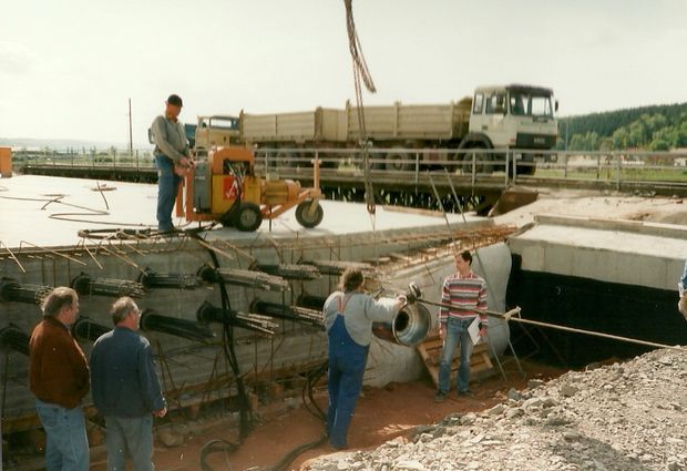 L2287 Straßenbrücke der Helderunger Straße / Unstrut