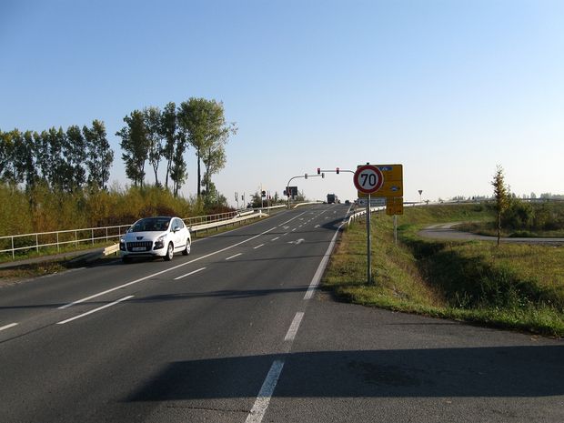 L 82 Halberstadter Straßenbrücke / Bundesstraße B 6 neu