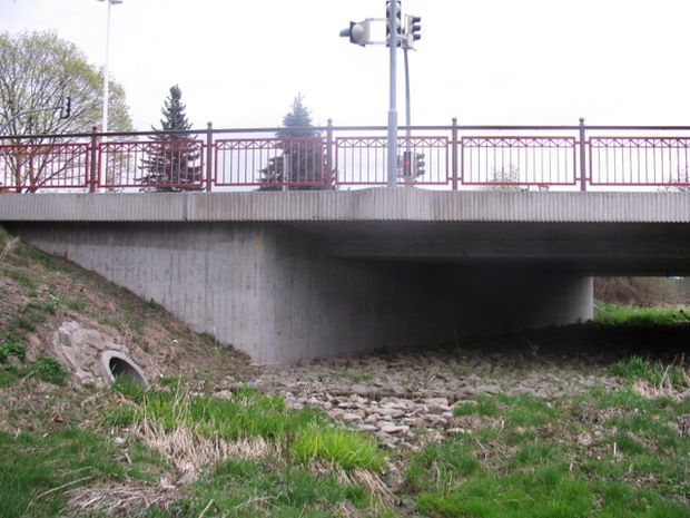 Rote Brücke - B 2 Geraer Straßenbrücke / Wisenta