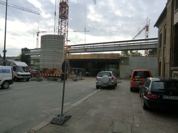 Kabelbrücke Alt Stralau Dieses Foto soll den Schluß der betriebsfähigkeit beenden