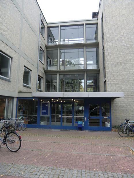 Hausverbindungsbrücke Felix Dahn Straße