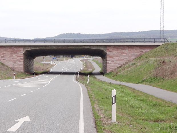 A 38 Autobahnbrücke / B 85 Bundesstraße