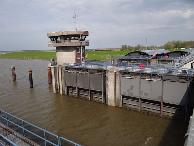 Störsperrwerk Ivenfleth