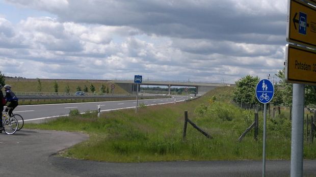EÜ Strecke der S-Bahn Berlin - Flughafen BER / B 96a Bundesstraße