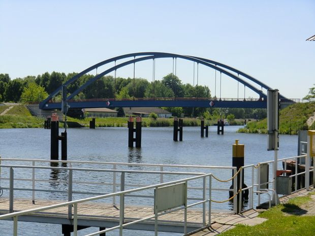 Dorfstraßenbrücke Hohensaaten / Alte Oder