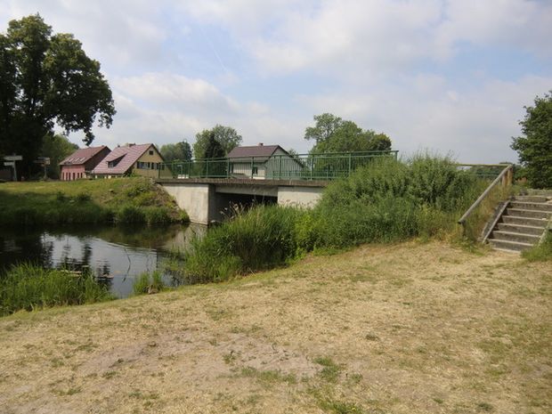 L21Straßenverkehrsbrücke/ Langer Trödel