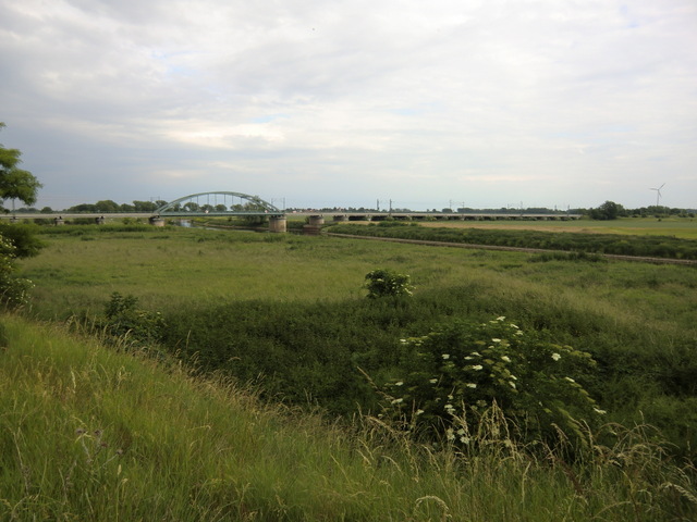 EÜ Strecke Magdeburg - Halle ( Saale ) / Saale