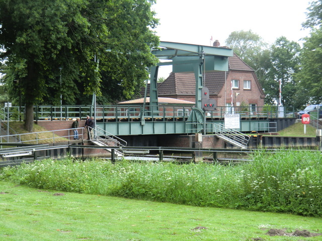 Straßenbrücke Gieselauschleuse 