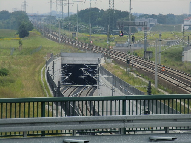 EÜ Strecke BAR im Südabschnitt / EU Fern - Zufahrt zum BBI