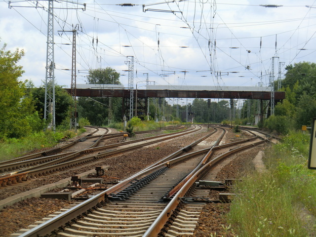 Bahnhofszu- und -übergangsbrücke Genshagener Heide / EU BAR