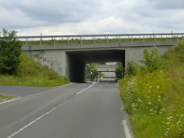 L 40 Autostraßenbrücke / Bahnhofstraße
