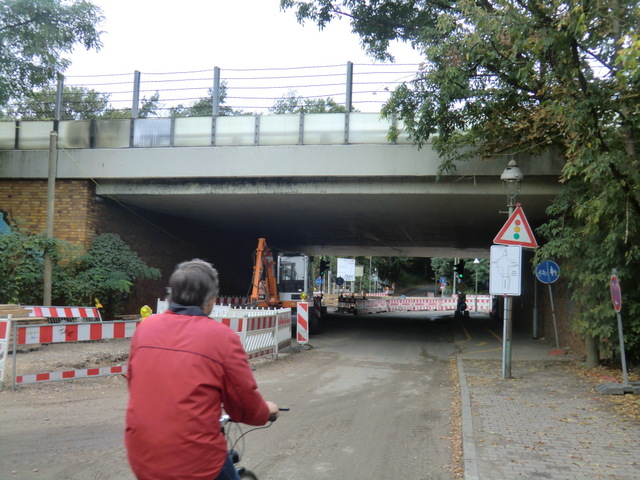 A 115 ( Avus ) Autobahnbrücke / Auerbacherstraße