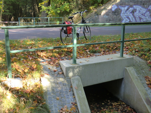 K 6926 Niemegker Straßenbrücke / Entwässerungsgraben