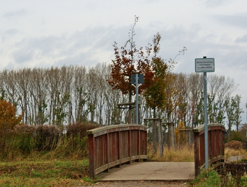 Fußwegbrücke über den Luchgraben