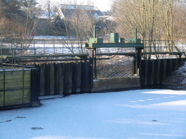 Wehrbrücke Nahe Damerauer Alle / Wuhleseeausgang