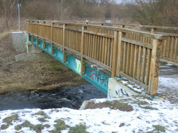 Fußwegbrücke Kummerower Ring - Rohrbruchpark / Wuhle