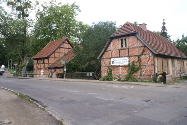 Straßenbrücke Schleifmühlenweg / Abflußgraben Fauler See - Schweriner See
