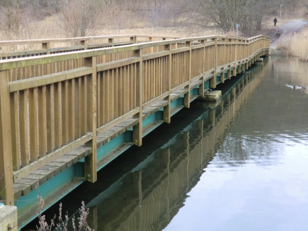 Fußgängerbrücke zum Kienberg / Rohrpfuhl