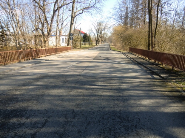 Walzwerkstraßenbrücke / Tongrubenfließ