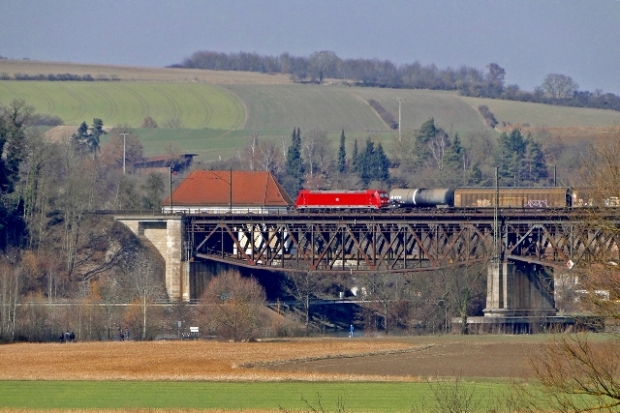 Mariaorter Brücke / Donau