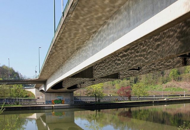 Adenauerbrücke / Neckar