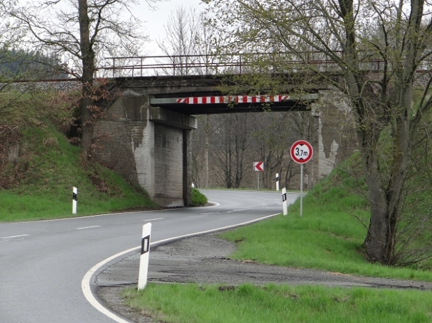 EÜ Strecke Hof - Kulmbach / Straße südl. Gottersdorf