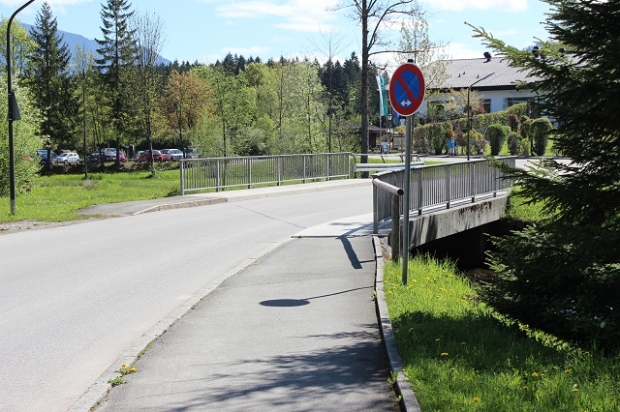 Fahrwegbrücke / Brücklebach