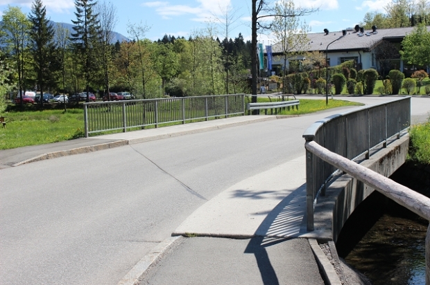 Fahrwegbrücke / Brücklebach
