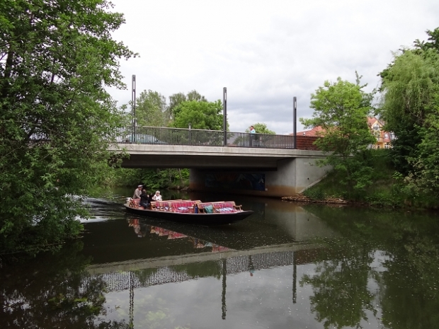 Brückenplatzstraßenbrücke / Spree